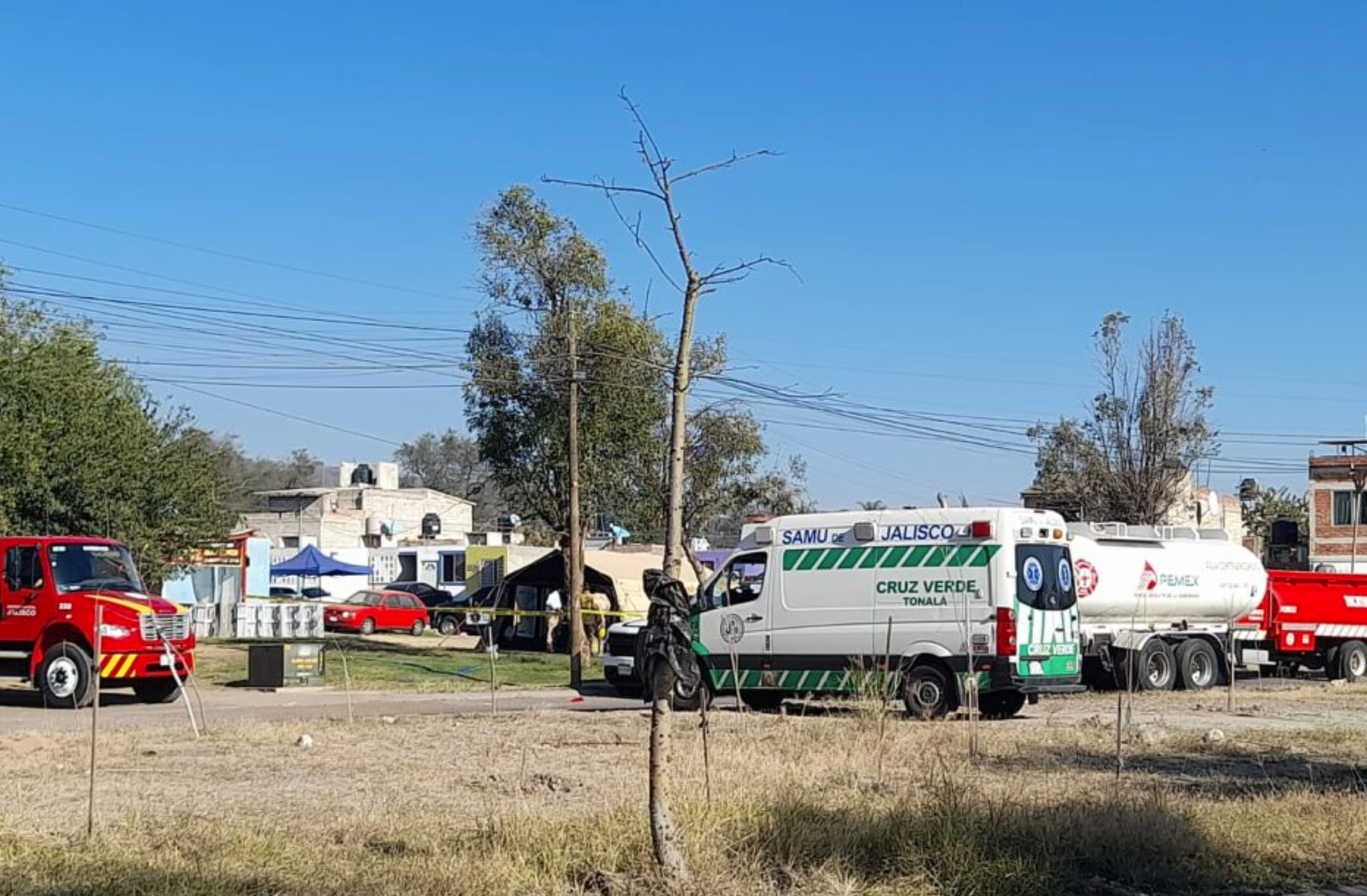 Evacuan a más de 2 mil personas en Jalisco por fuga de combustible